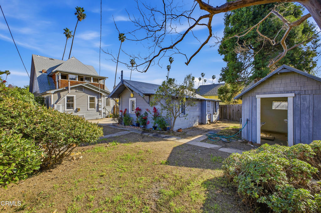 825 N Bushnell Avenue