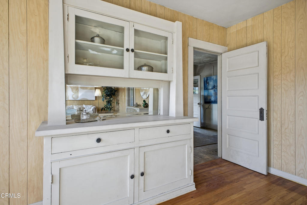 825 N Bushnell Avenue