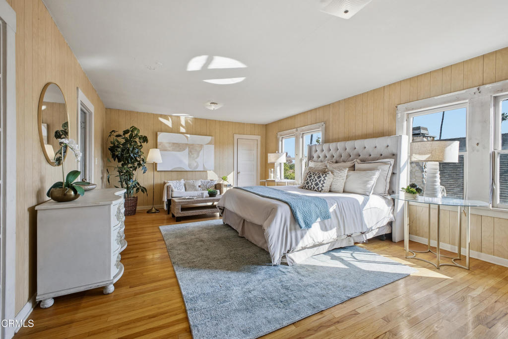 825 N Bushnell Avenue