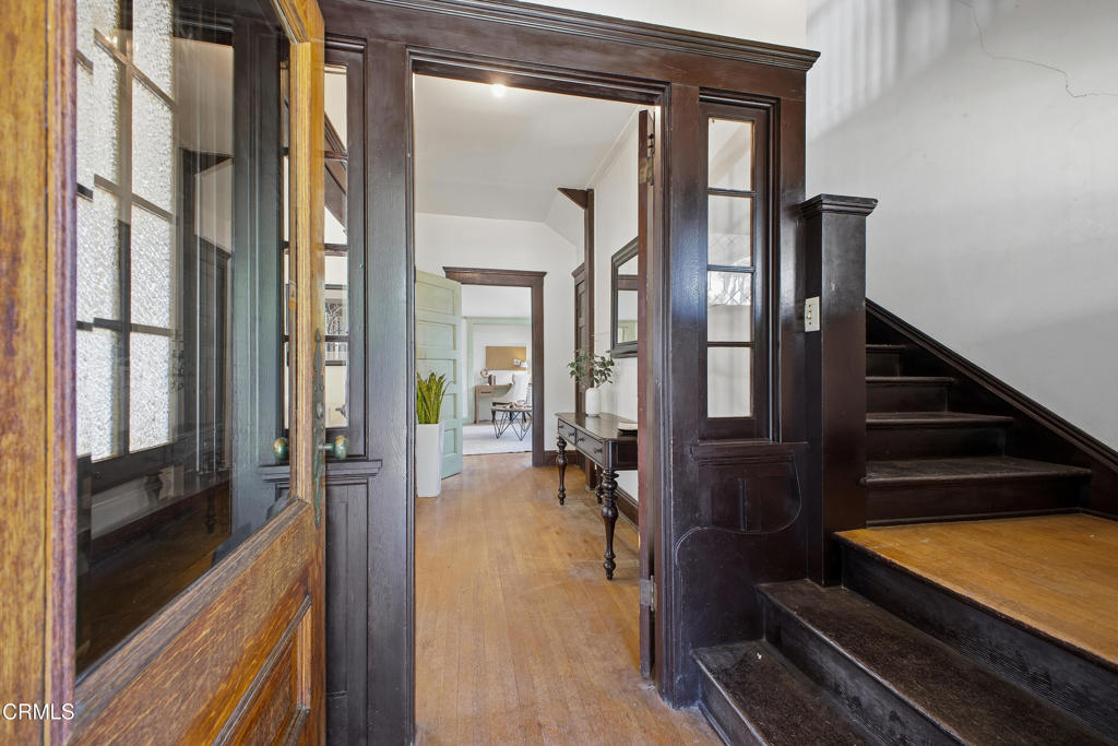 825 N Bushnell Avenue