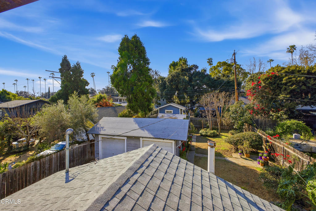 825 N Bushnell Avenue