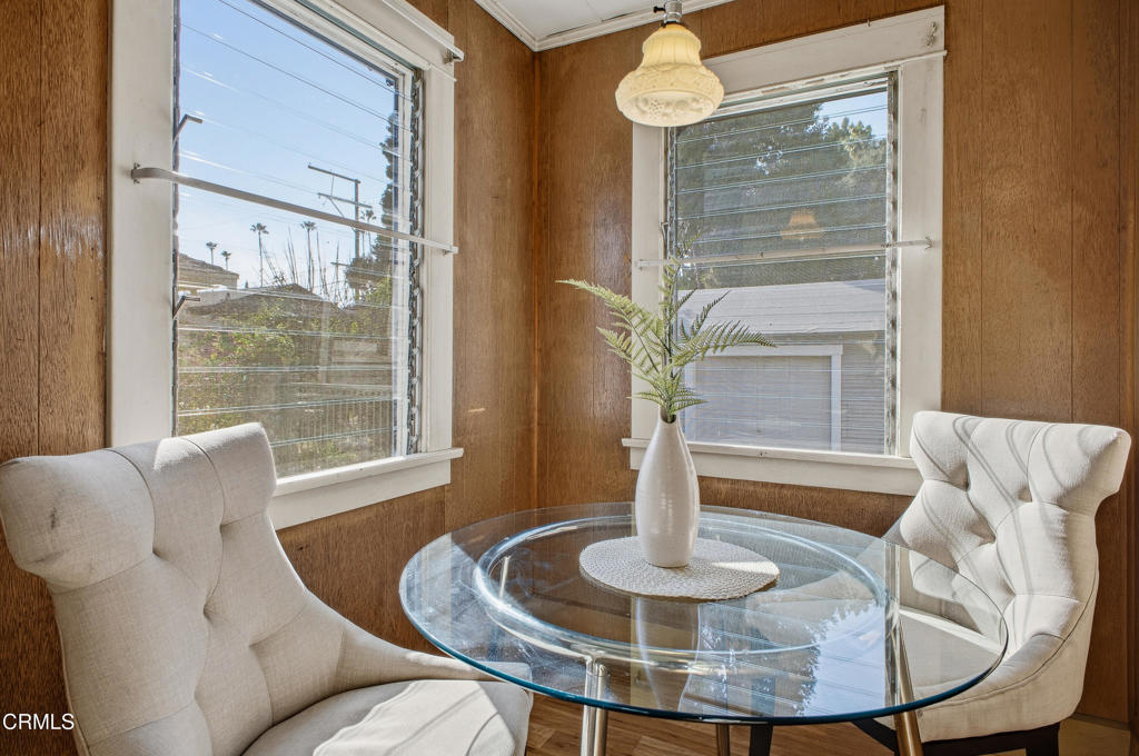 825 N Bushnell Avenue