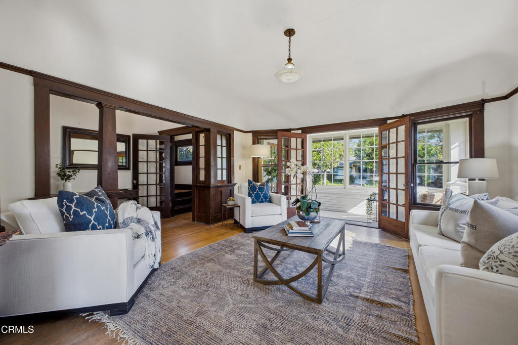 825 N Bushnell Avenue