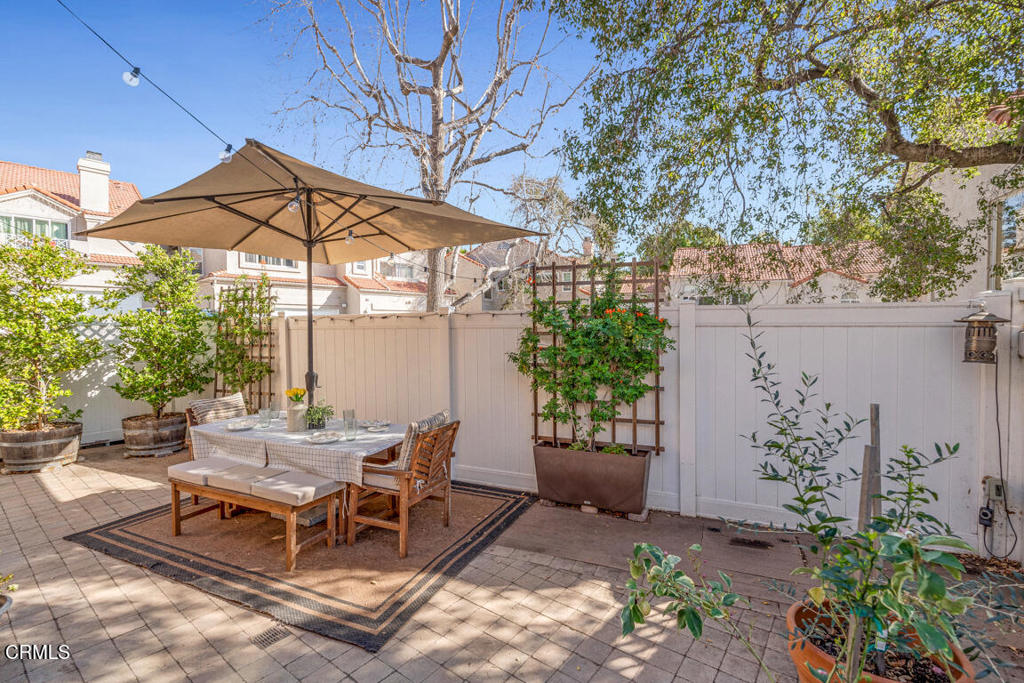 6301 Honolulu Avenue 47