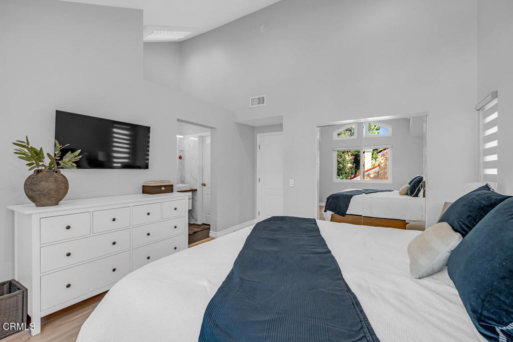 6301 Honolulu Avenue 47