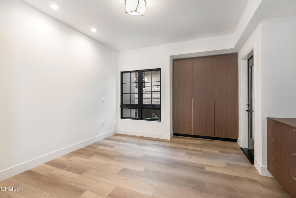 139 S Oak Knoll Avenue 103