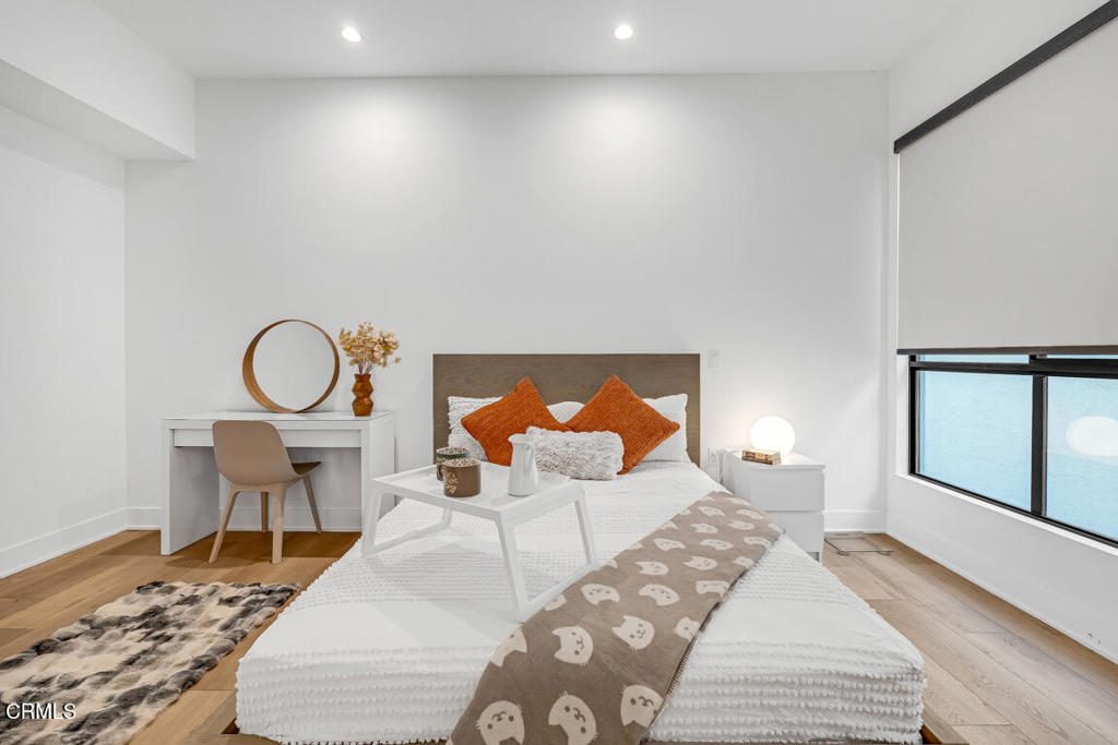 178 S Euclid Avenue 310