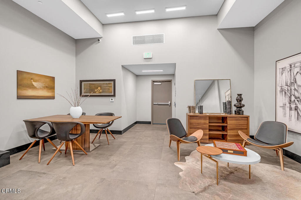178 S Euclid Avenue 310