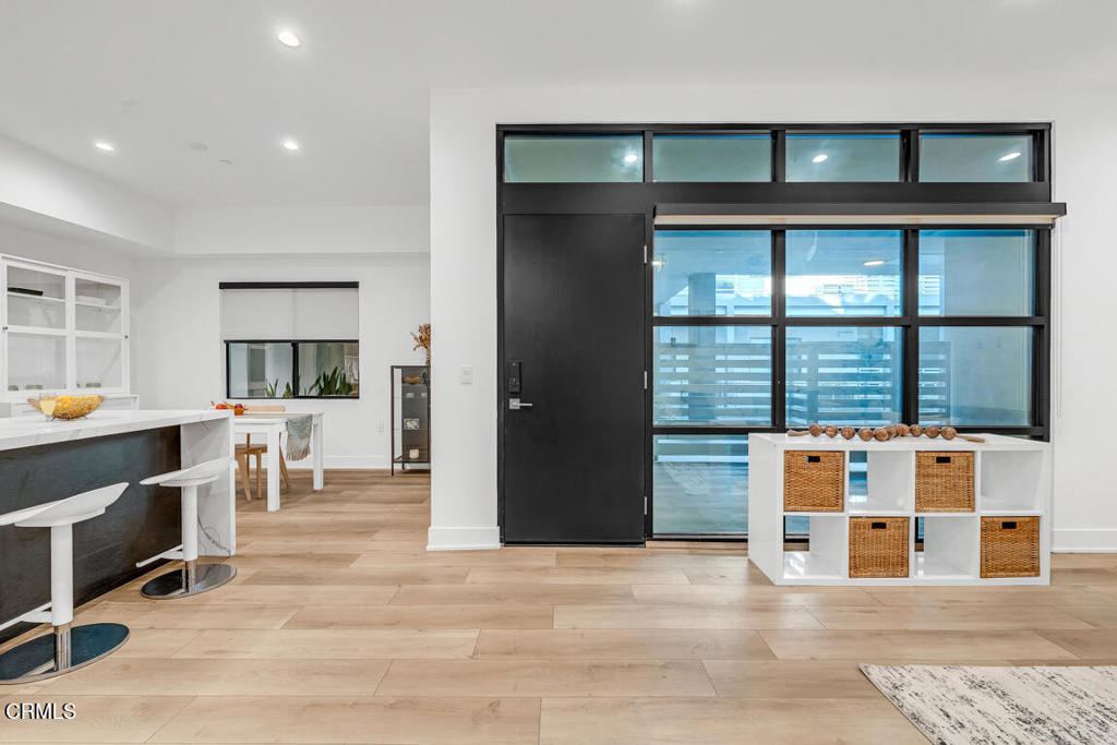 178 S Euclid Avenue 310