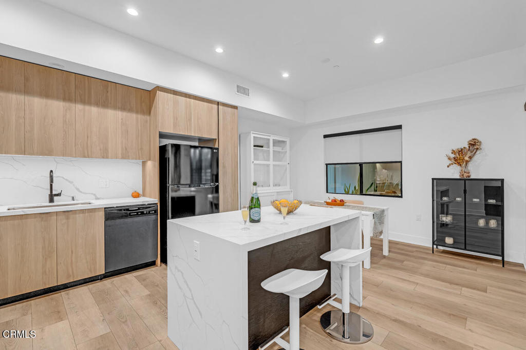 178 S Euclid Avenue 310