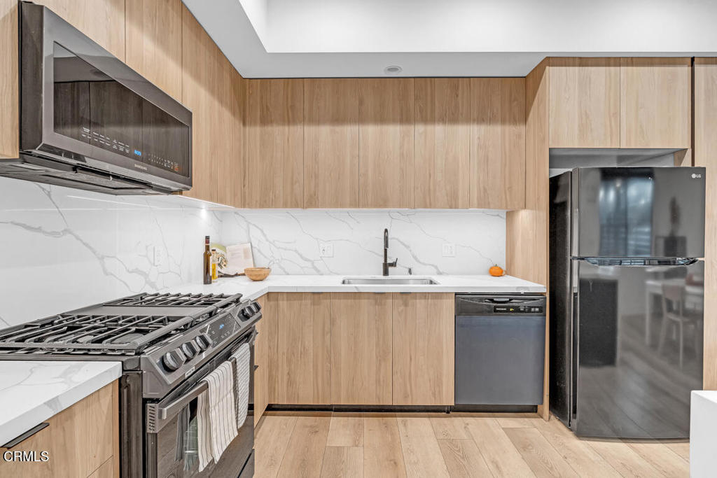 178 S Euclid Avenue 310