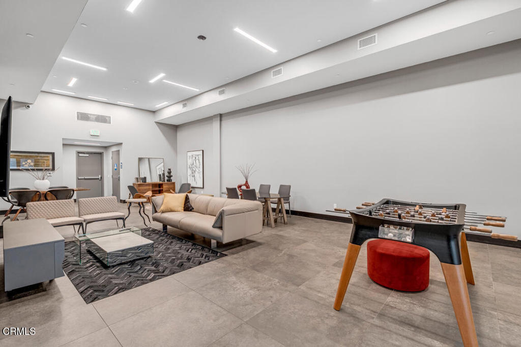 178 S Euclid Avenue 310