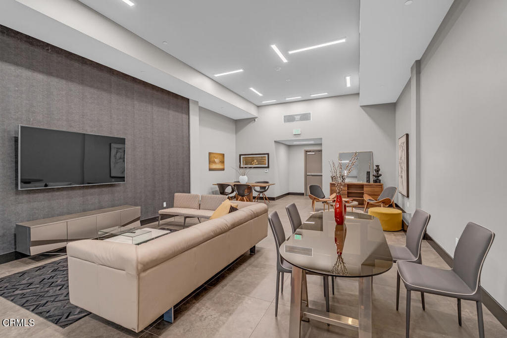 178 S Euclid Avenue 310