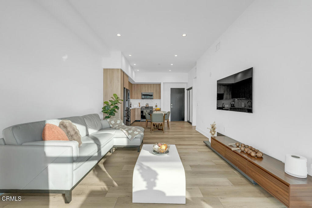 178 S Euclid Avenue 412