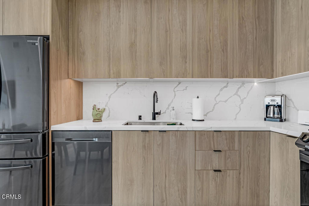 178 S Euclid Avenue 412