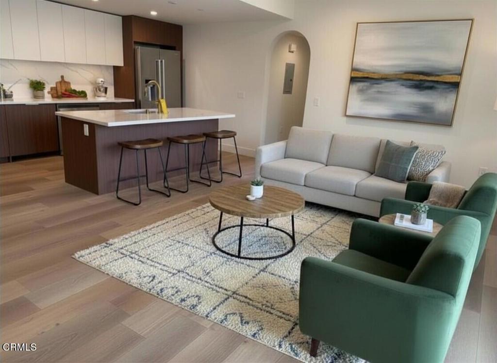 139 S Oak Knoll Avenue 303