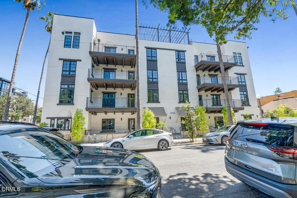 139 S Oak Knoll Avenue 101