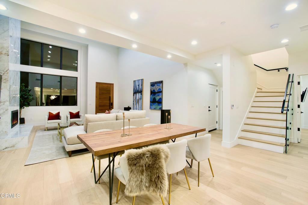244 S Gramercy Place