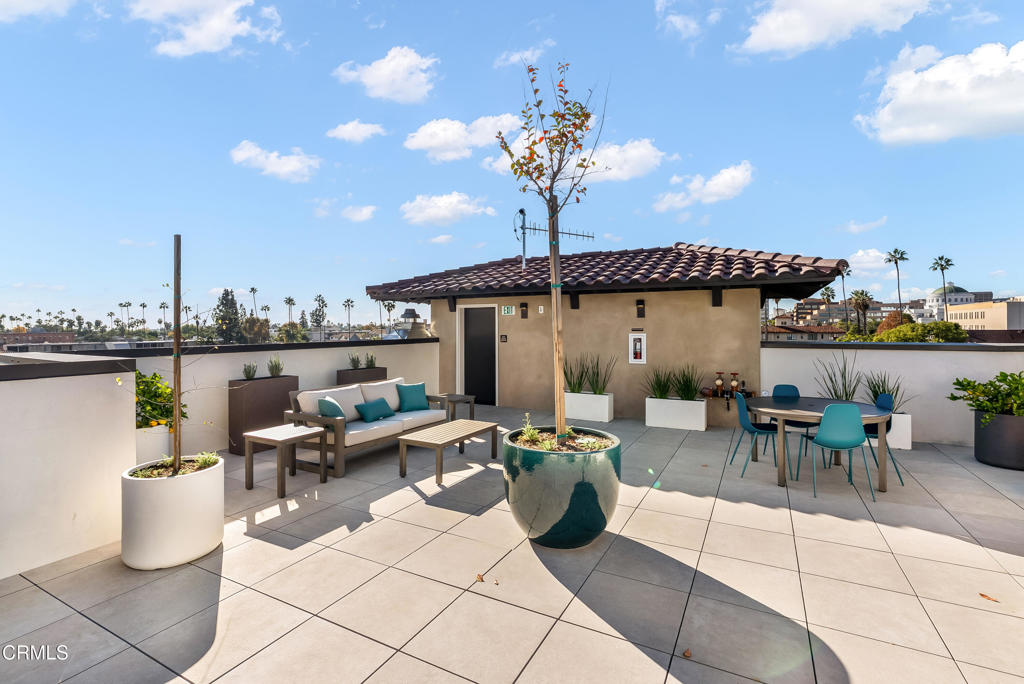 139 S Oak Knoll Avenue 103