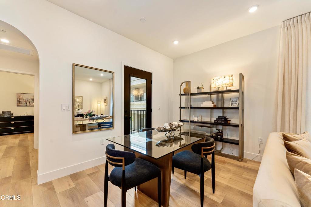 139 S Oak Knoll Avenue 203