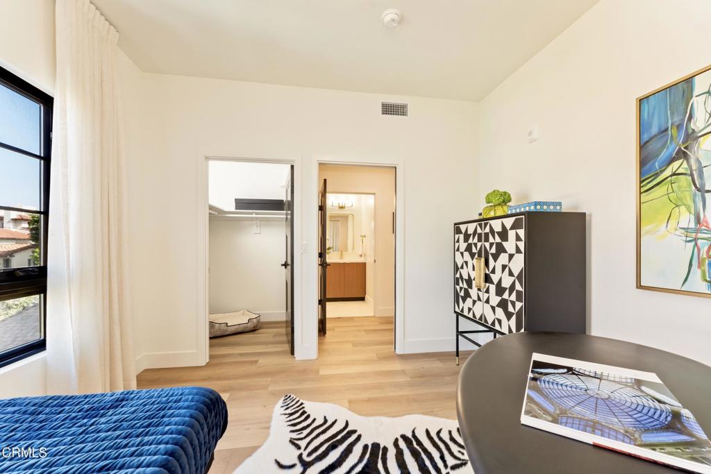 139 S Oak Knoll Avenue 203