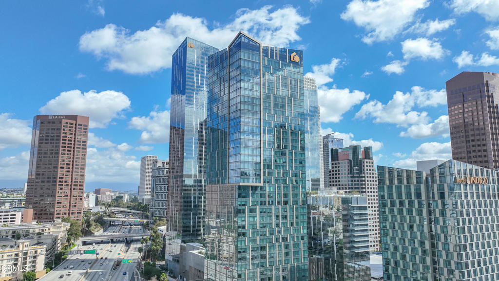 889 Francisco Street 802