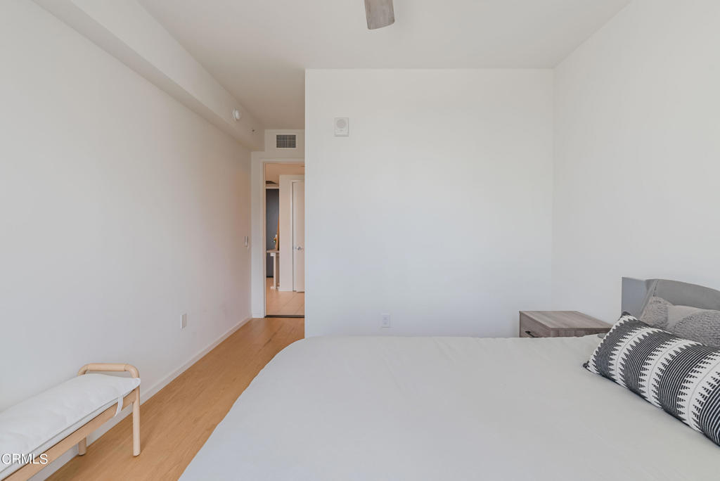 889 Francisco Street 802