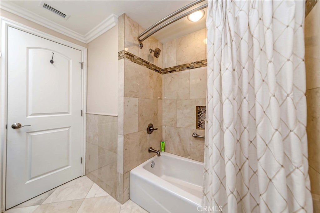 651 Avenida Sevilla C