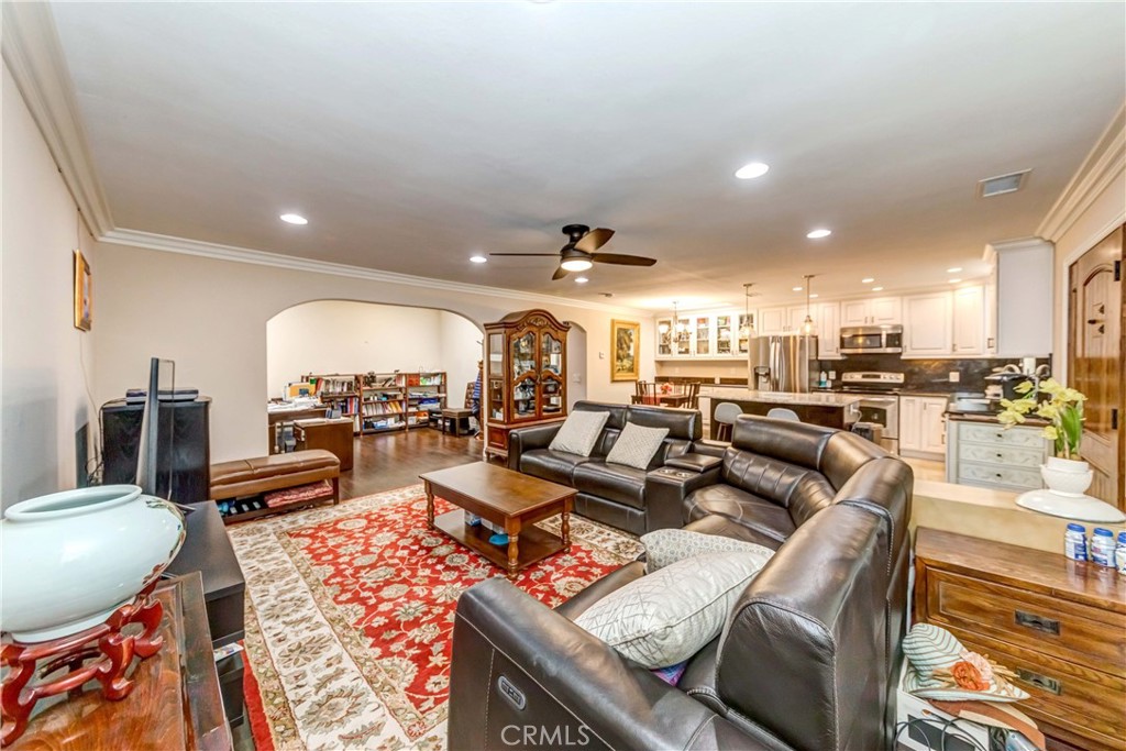 651 Avenida Sevilla C