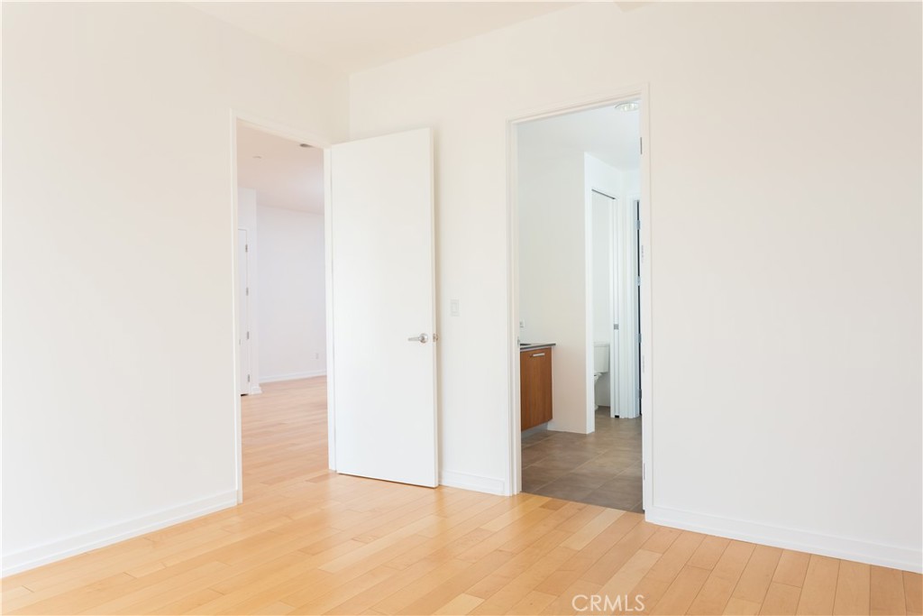 801 S Grand Avenue 2212
