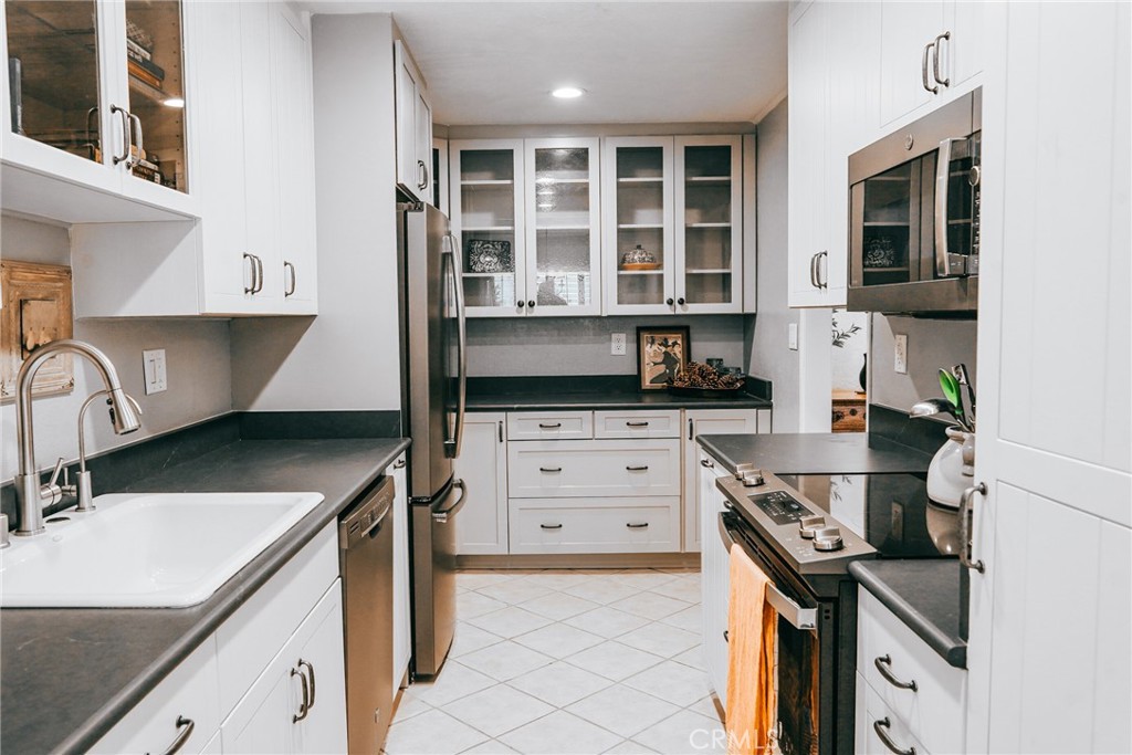 2386 E Del Mar Blvd 101