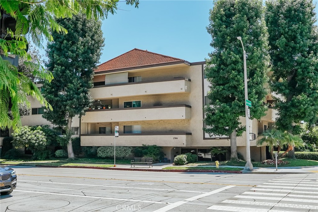 2386 E Del Mar Blvd 101