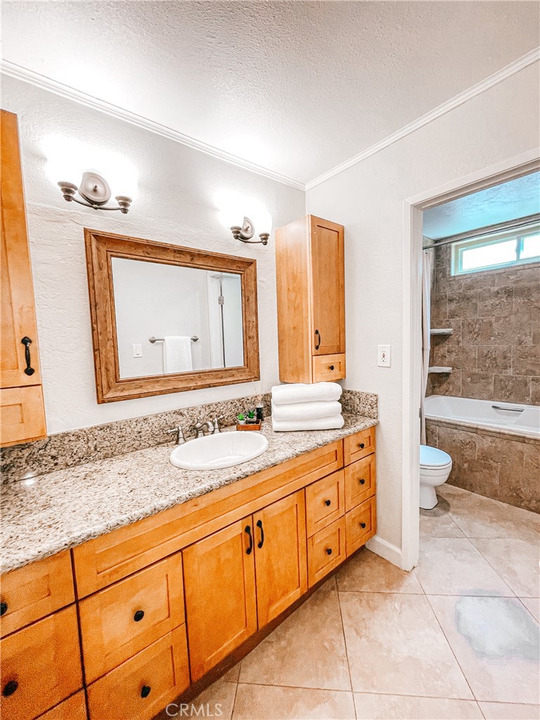 2386 E Del Mar Blvd 101