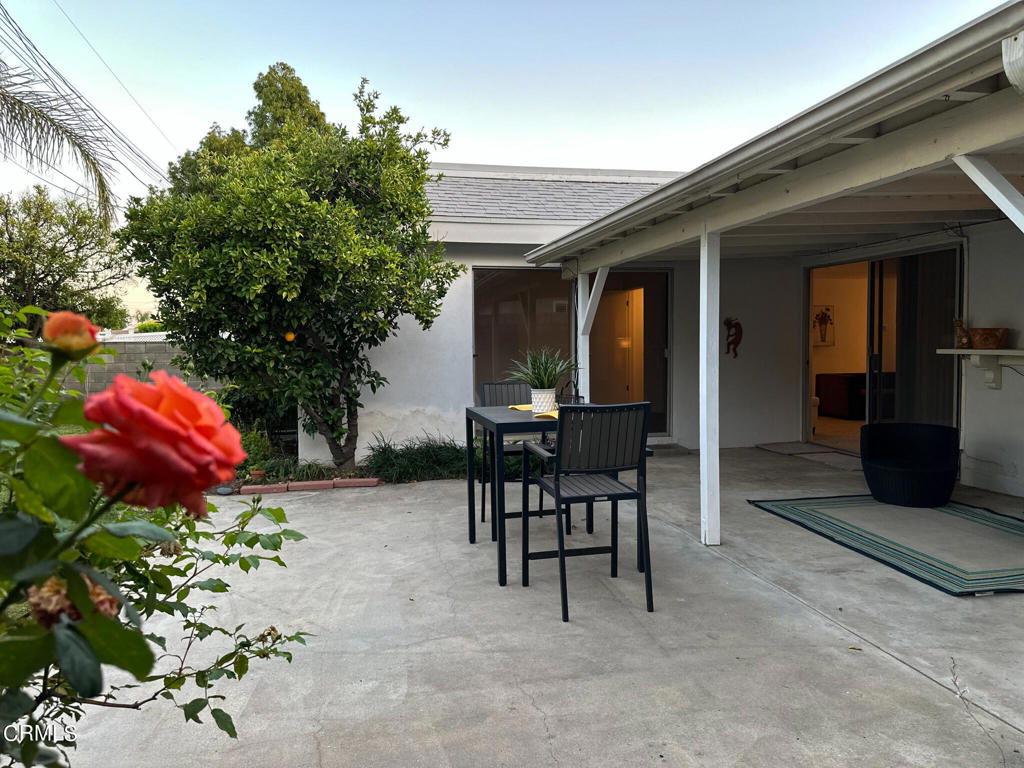 10012 Sunnybrae Avenue