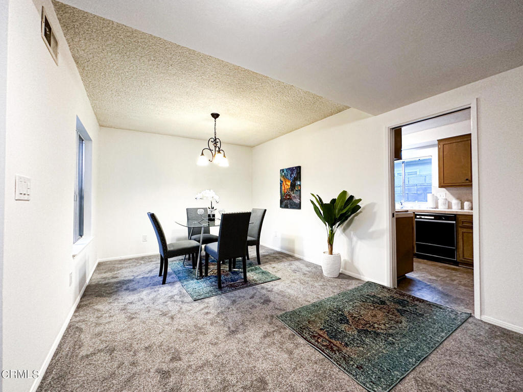 10012 Sunnybrae Avenue