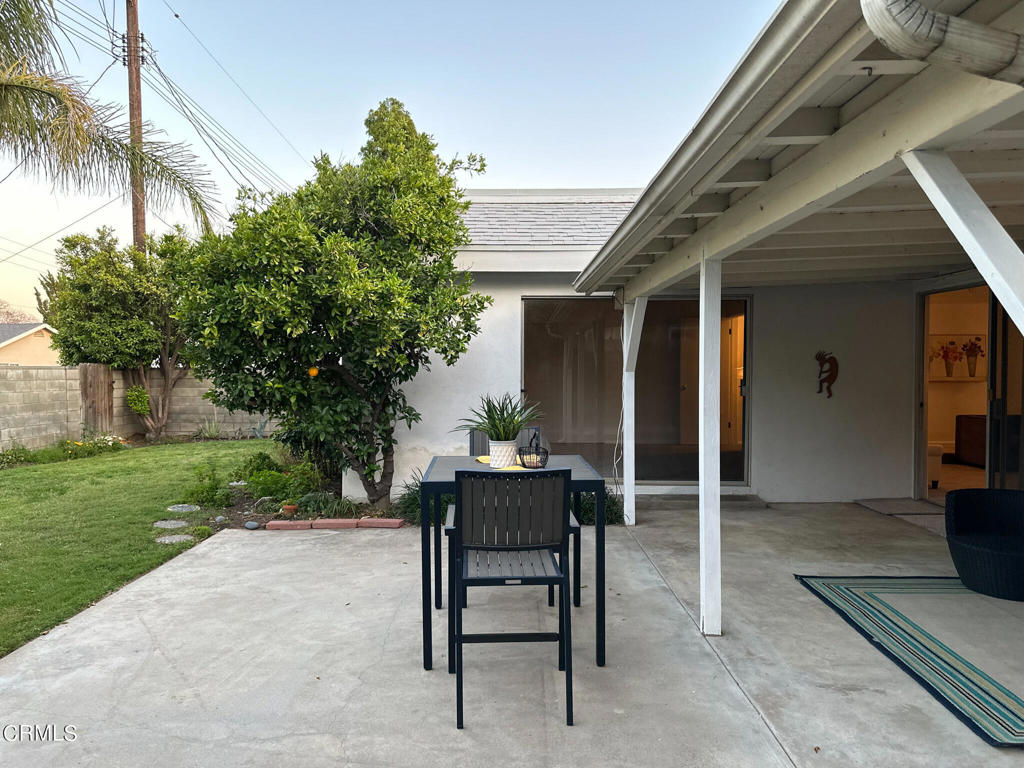 10012 Sunnybrae Avenue