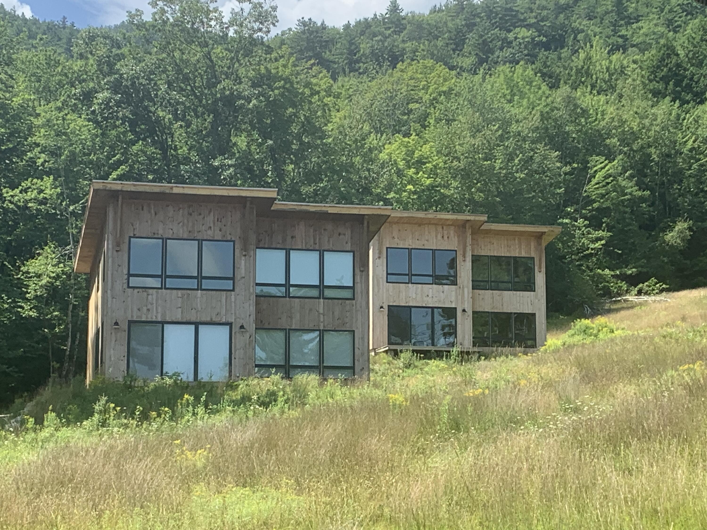 22 Trailside Way