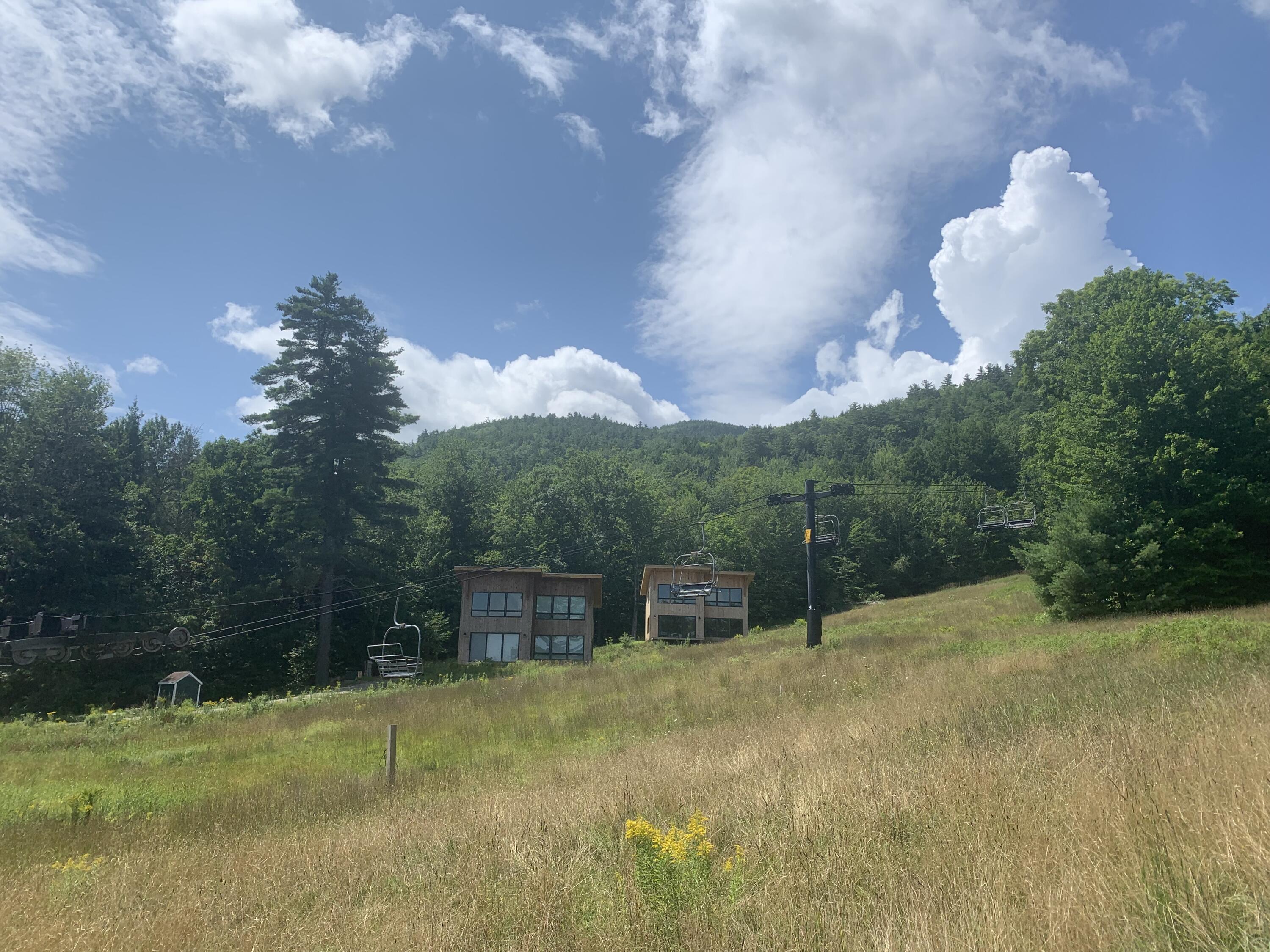 22 Trailside Way