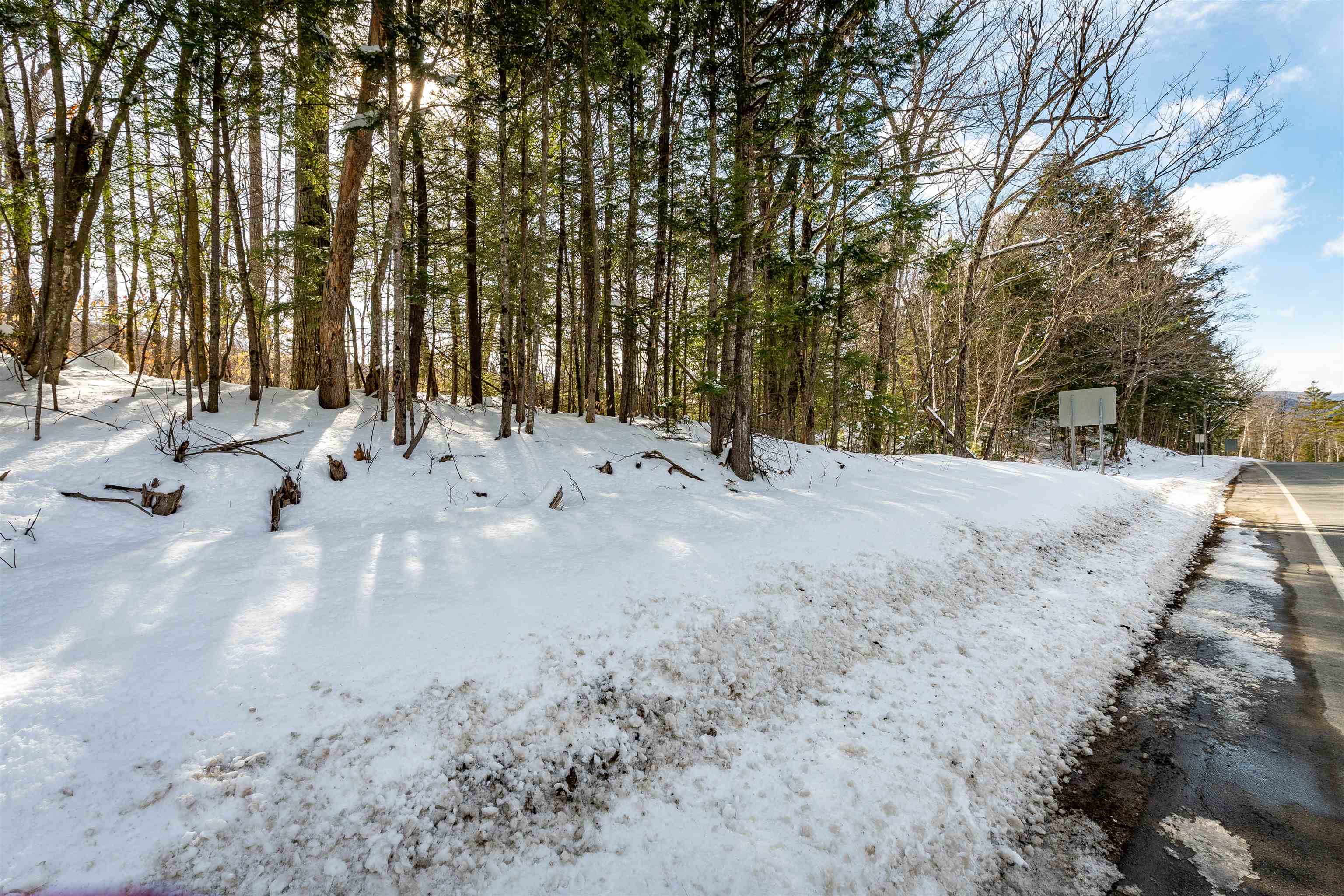 4 St Martins Drive Unit: Map R12/Parcel 133 & Map V01/Parcel 21