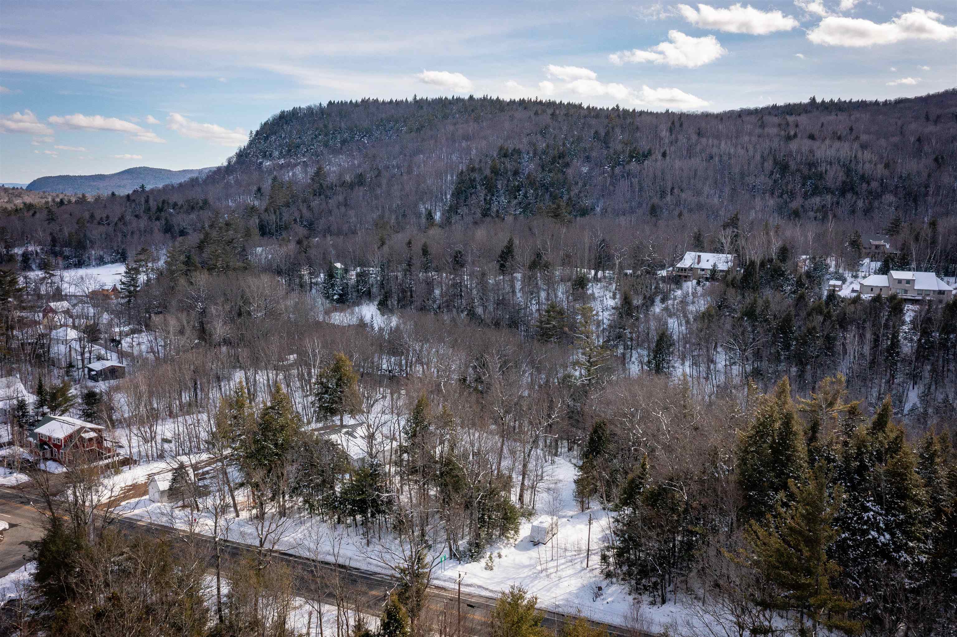 4 St Martins Drive Unit: Map R12/Parcel 133 & Map V01/Parcel 21