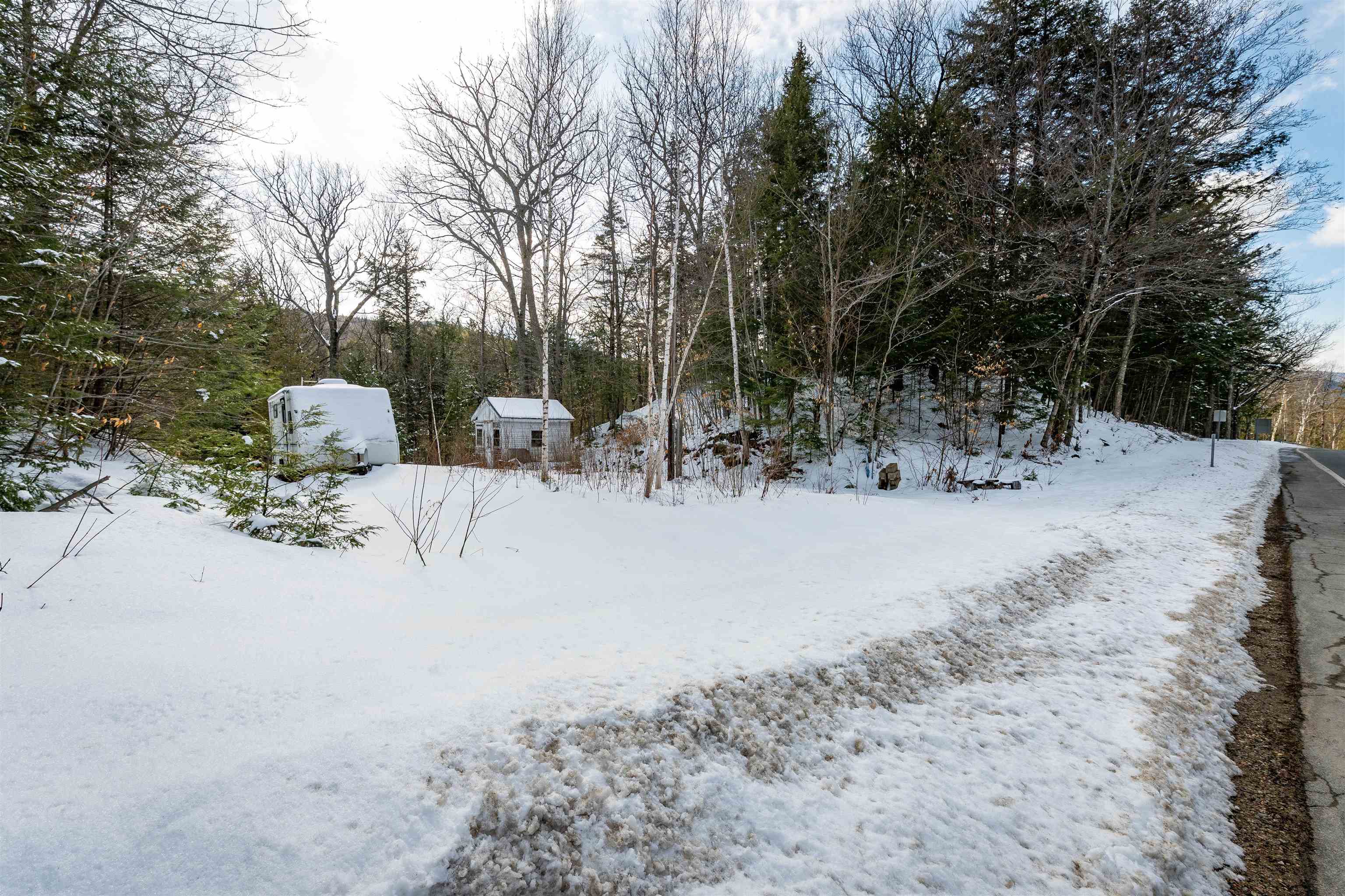 4 St Martins Drive Unit: Map R12/Parcel 133 & Map V01/Parcel 21