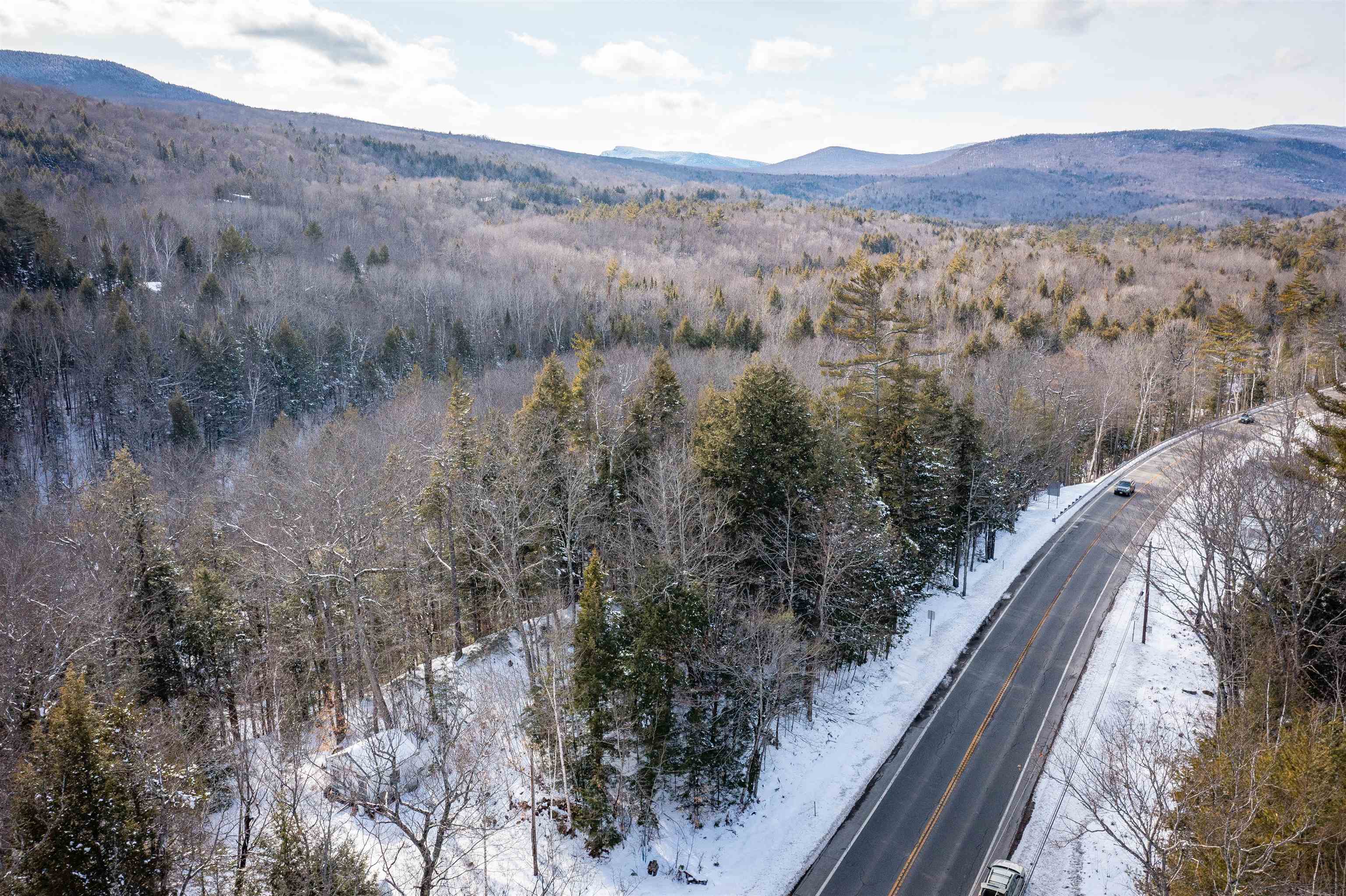 4 St Martins Drive Unit: Map R12/Parcel 133 & Map V01/Parcel 21