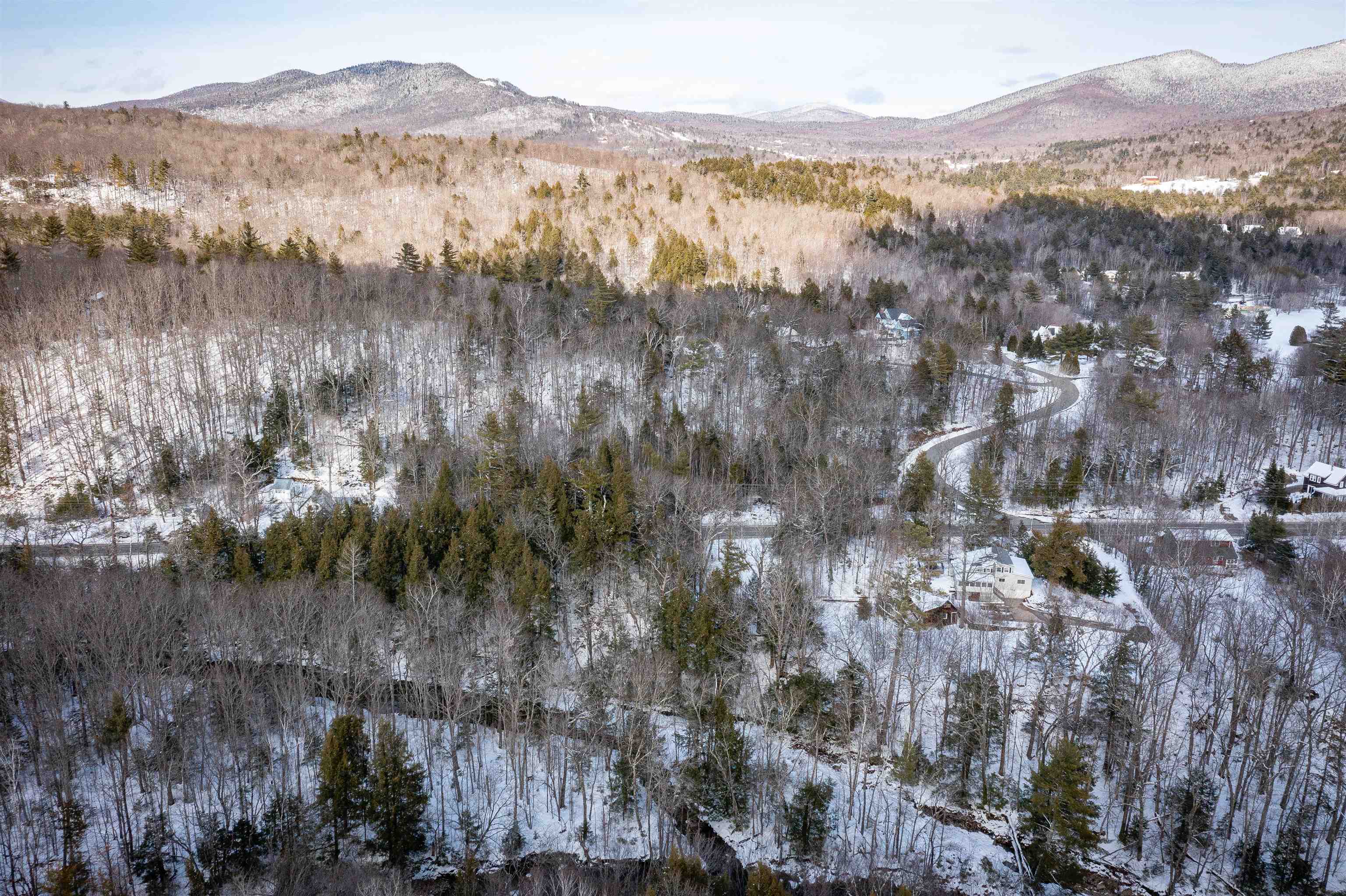 4 St Martins Drive Unit: Map R12/Parcel 133 & Map V01/Parcel 21