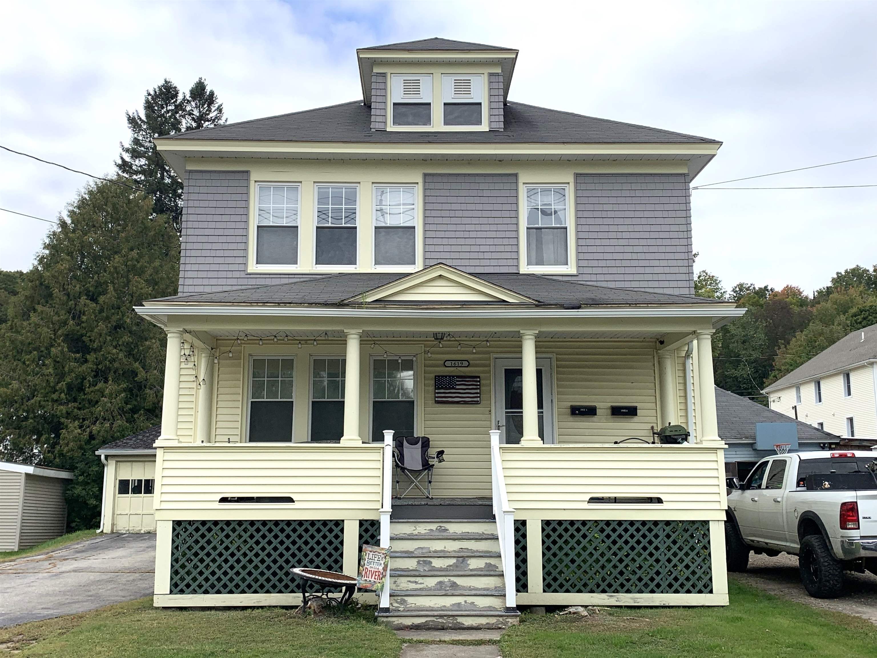 1619 Main Street
