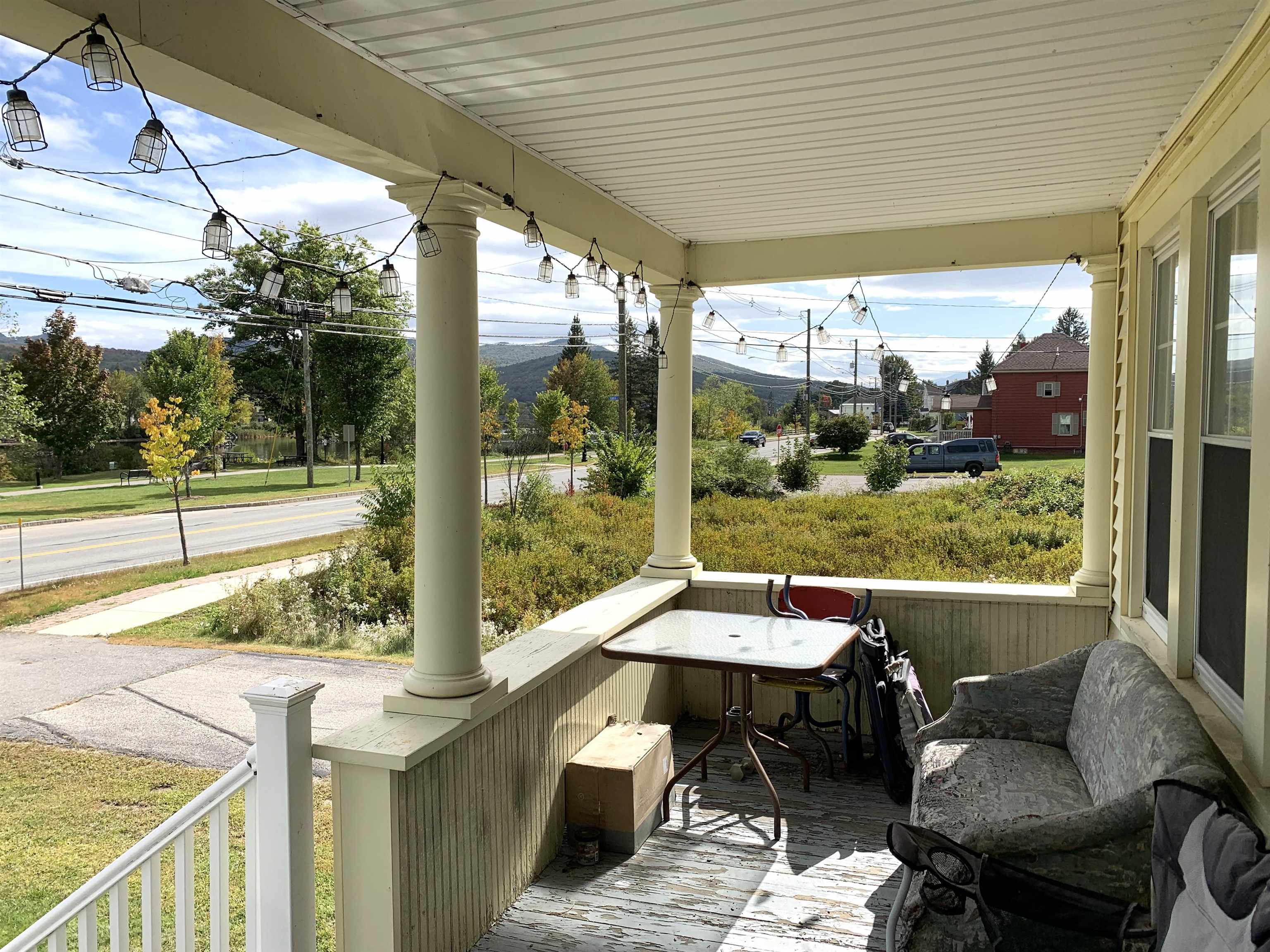 1619 Main Street