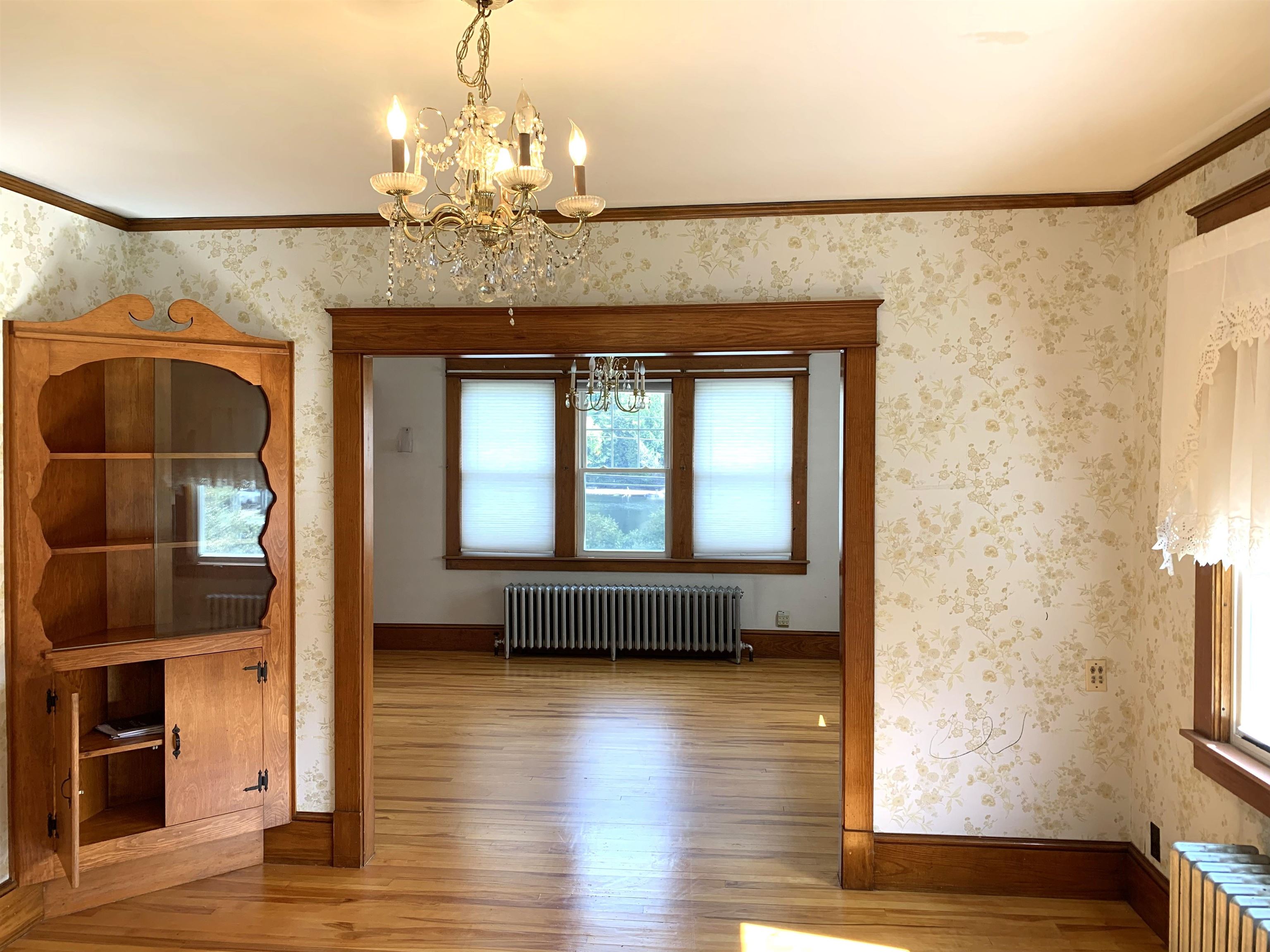 1619 Main Street