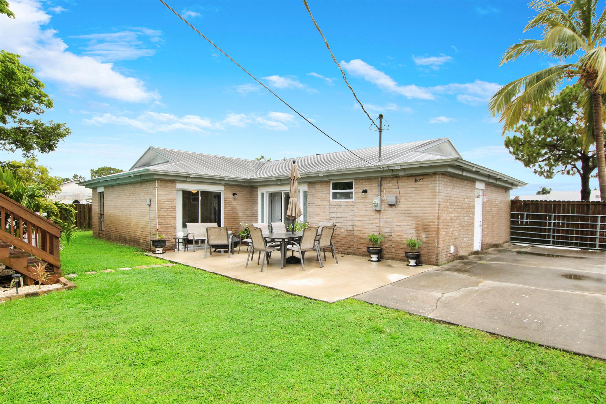 1657 SE Shepard Lane