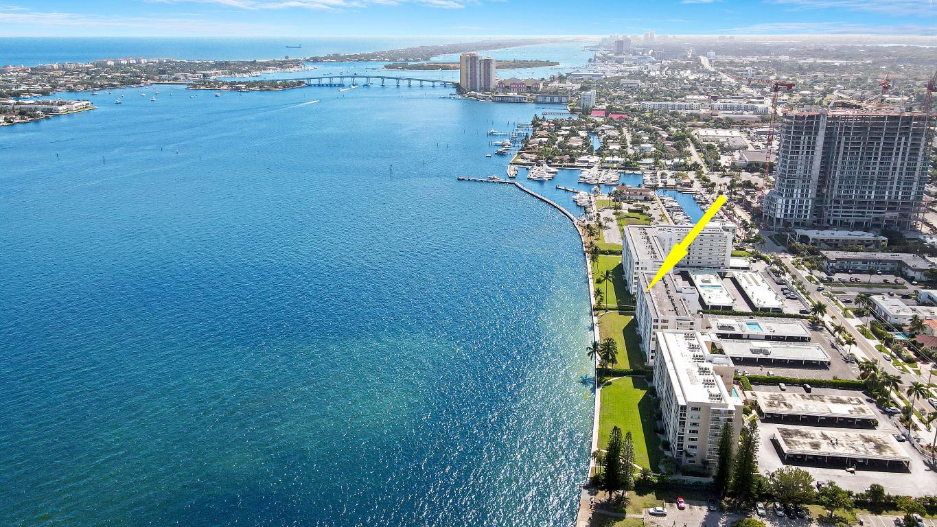 401 Lake Shore Drive 205