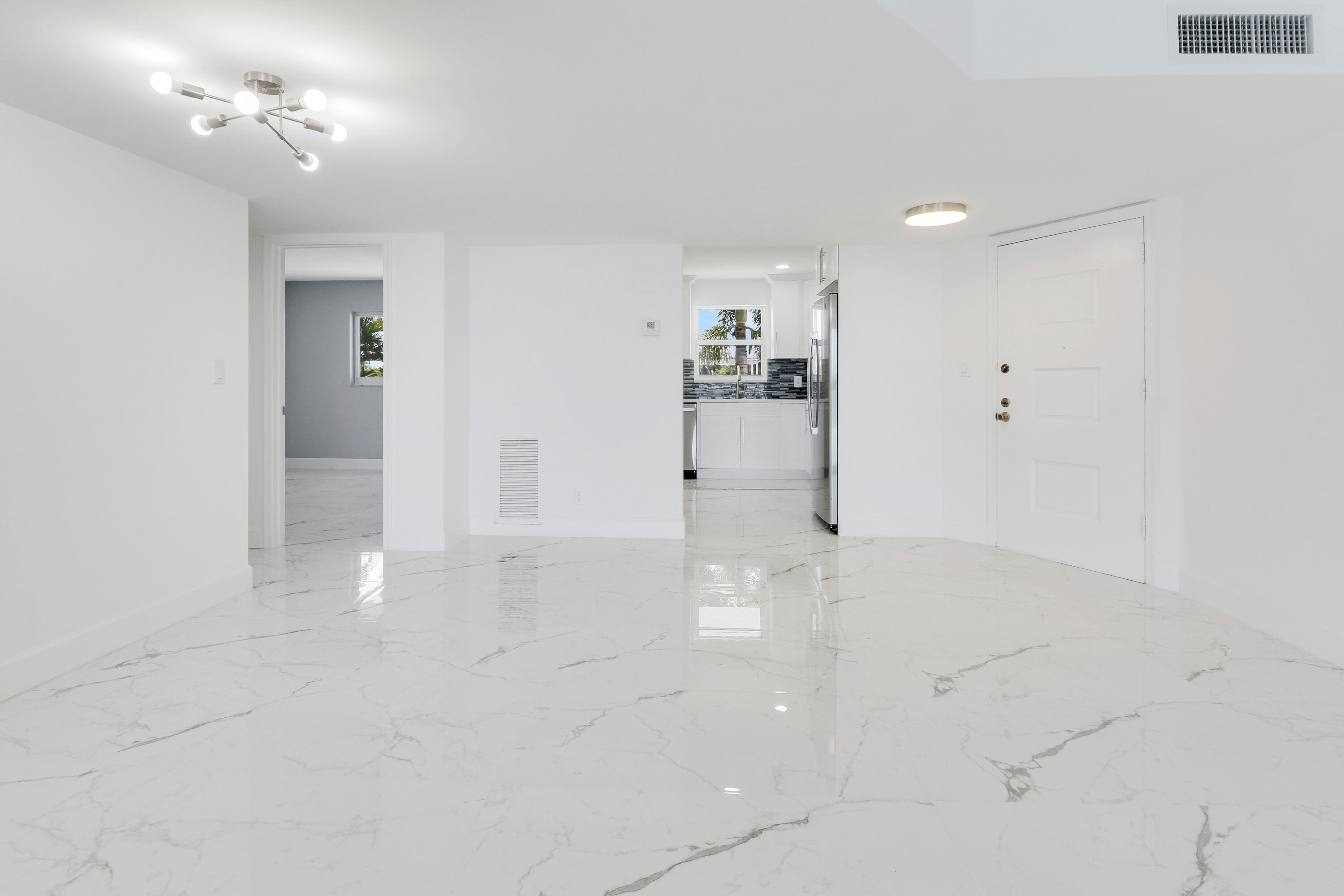 401 Lake Shore Drive 205