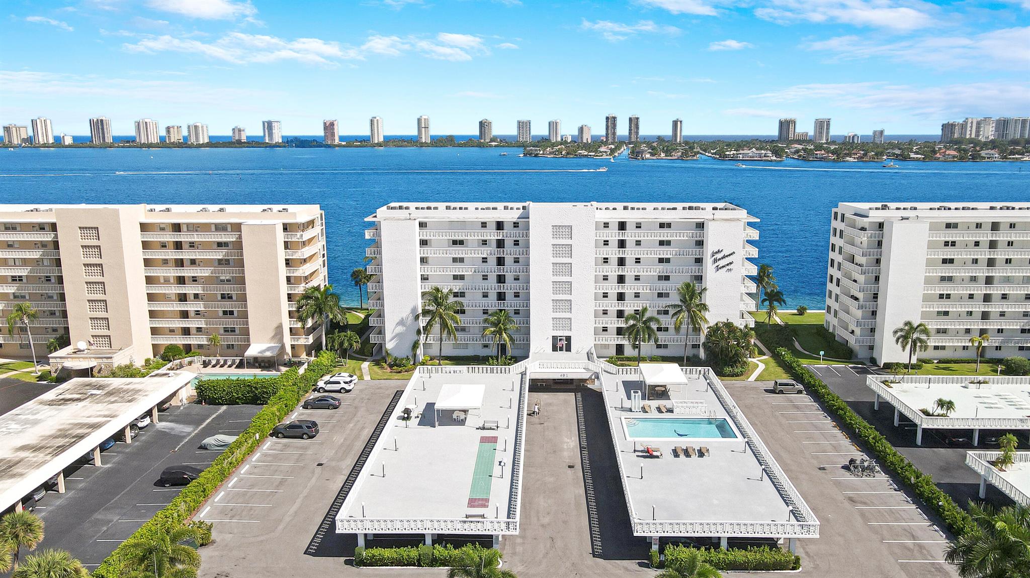 401 Lake Shore Drive 205